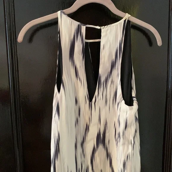 Parker Size Small white and black patterned shift dress - Picture 3 of 6